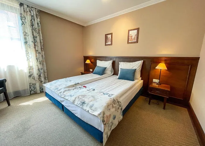 Park & Fitness Club 酒店 热舒夫