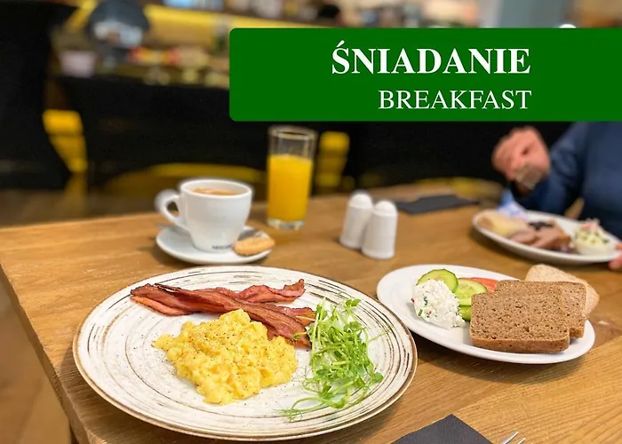 מלון Park & Fitness Club ז'שוב